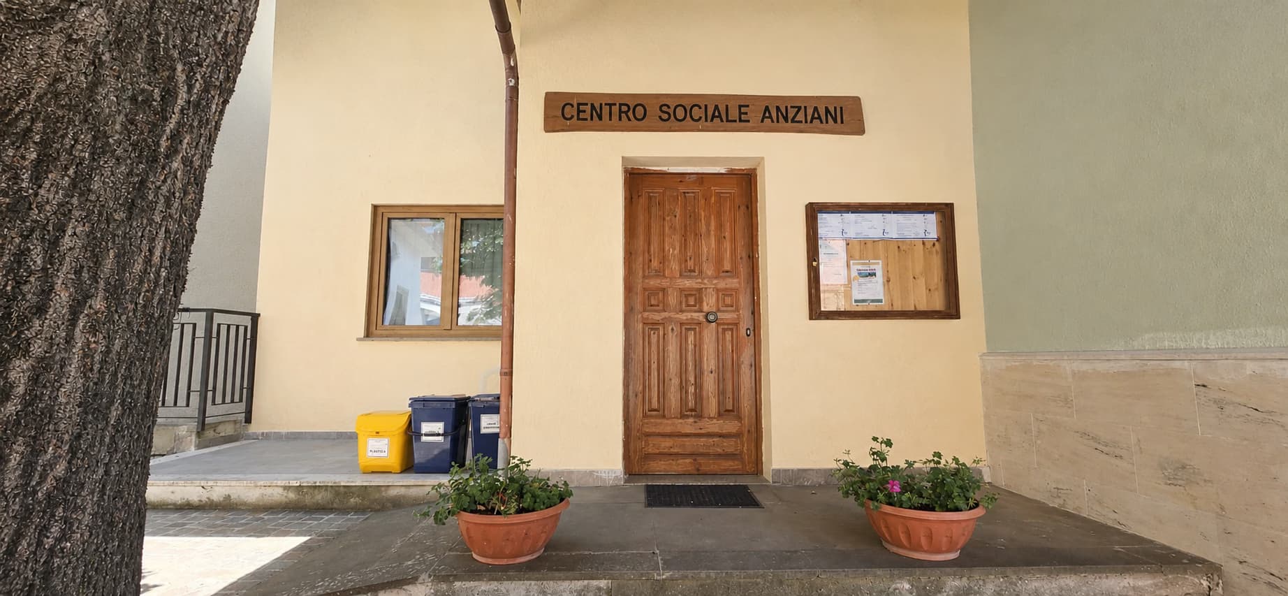 Centro Anziani Collegiove slide 1